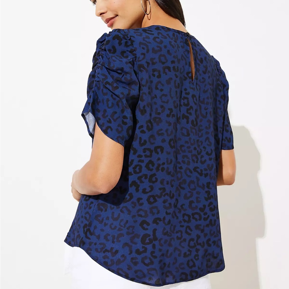 XS Ann Taylor LOFT Leopard Print Puff Short Sleeve Top - NWT Animal Print Blouse - Picture 5 of 11